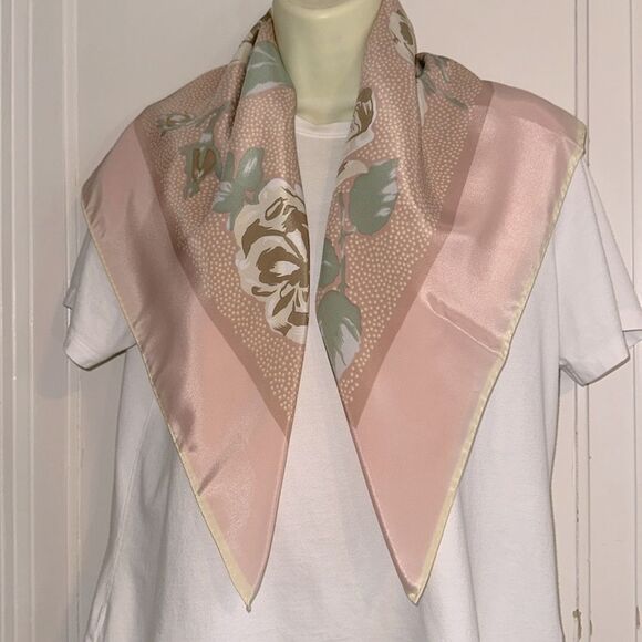 Vtg  70s/80s Basha Very Large Pink, Tan, Cream & Green Floral Polyester Scarf - Picture 7 of 9
